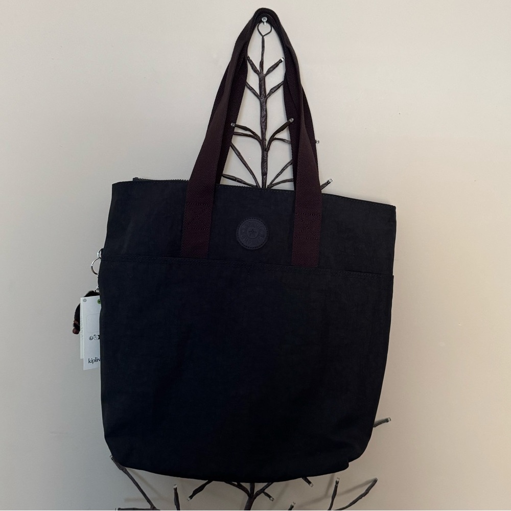 Brand new”Kipling”big W-16,5x16”inc.zippered tote.Color-black,brown.🖤